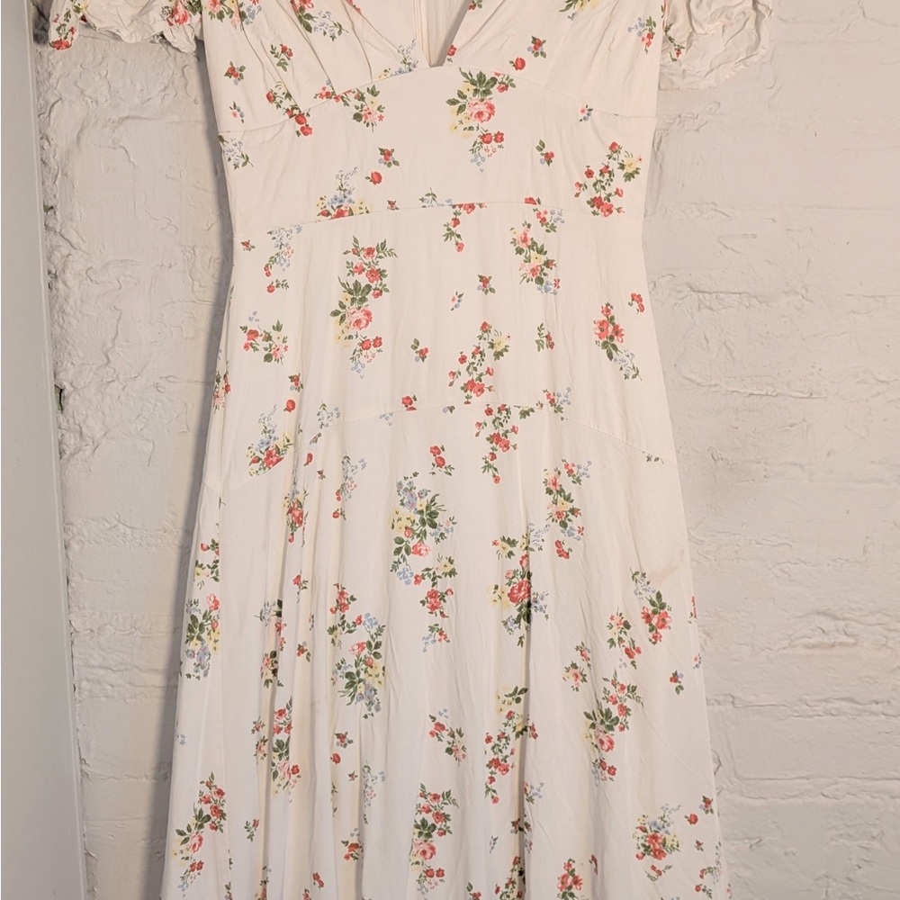 Chic Cream Floral Maxi Dress